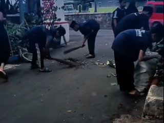 Pesantren Dzuriyyah Thoyyibah Cianjur Pelopori Gerakan Jaga Lingkungan dan Sosial