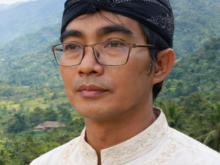 Endan Rahmat Safari - Ti Budel Tambang Emas Ka Juru Dongeng Nu Ngutamakeun Rasa